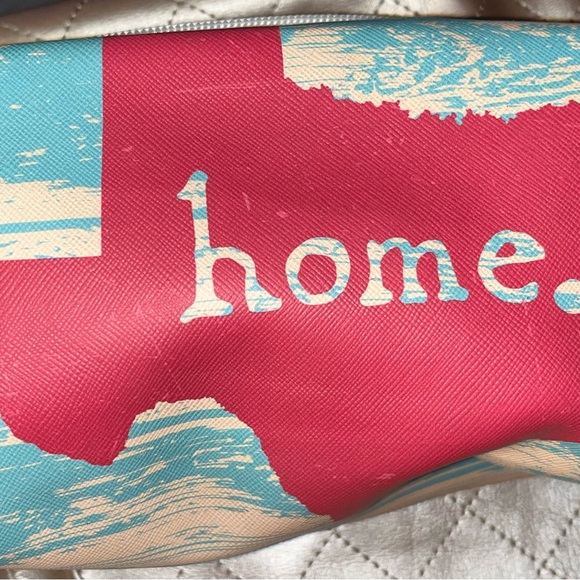 Clarins skincare set in NWT cosmetic bag - Picture 4 of 5